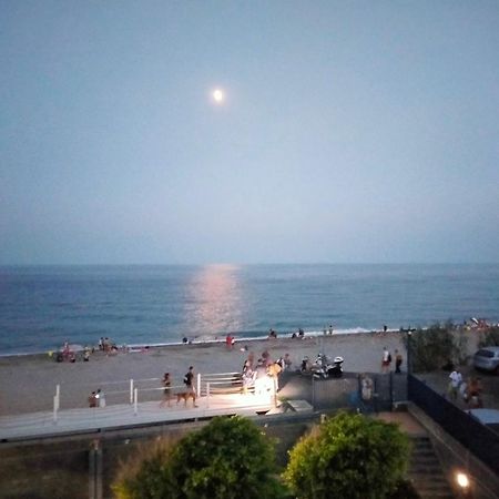 Villa Seaside Giardini Naxos Esterno foto