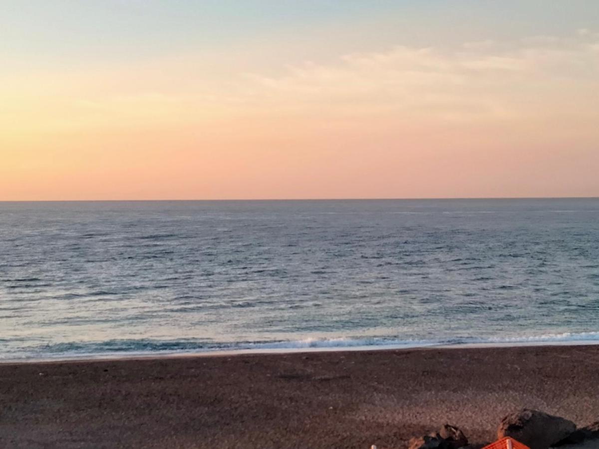 Villa Seaside Giardini Naxos Esterno foto
